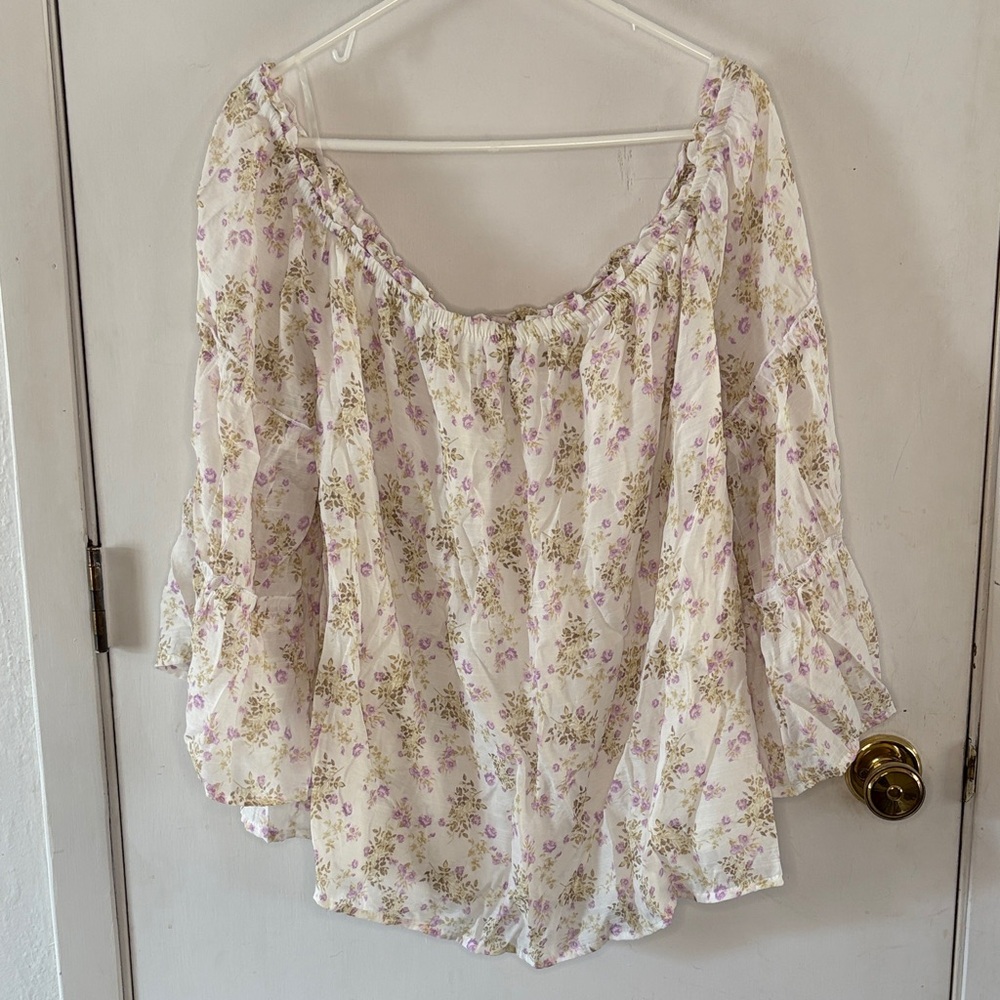 Rue 21 white long sleeve off the shoulder blouse purple flowers Size 2X